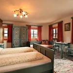 Bergpension Zinting 布利克森塔勒